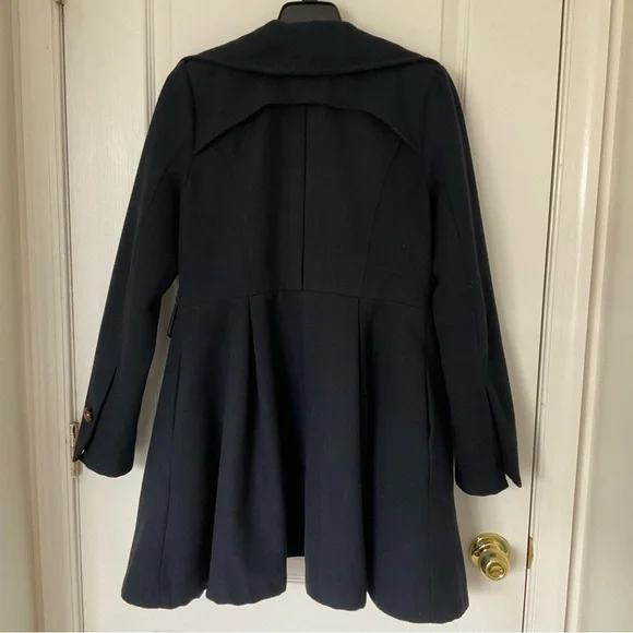 Dahlia navy coat women’s size medium - Picture 2 of 5